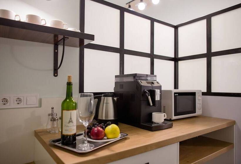 هتل Art Deco Central Rooms