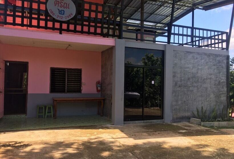 Otel At Trin Khao Kho