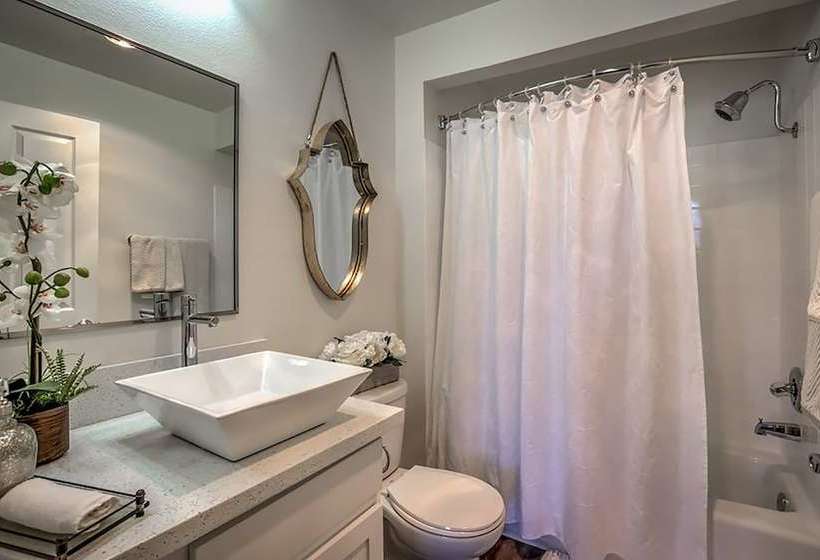 فندق Beverly Hills Condos