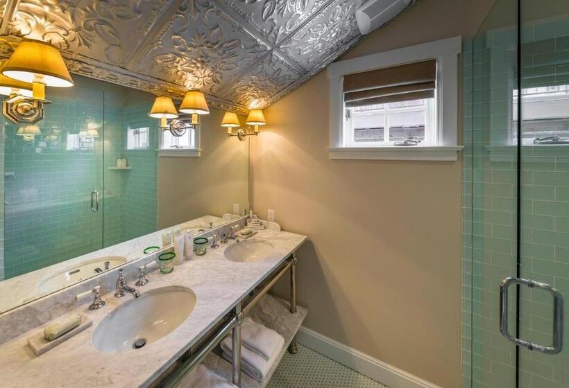 בית מלון כפרי Dunton Town House