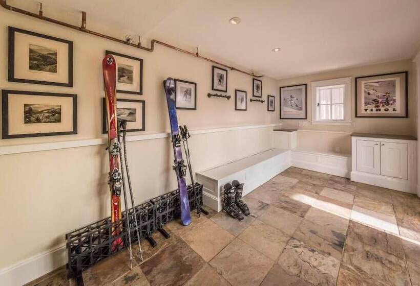 בית מלון כפרי Dunton Town House