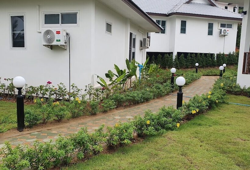 בית מלון כפרי Horizon Beach Resort Koh Jum