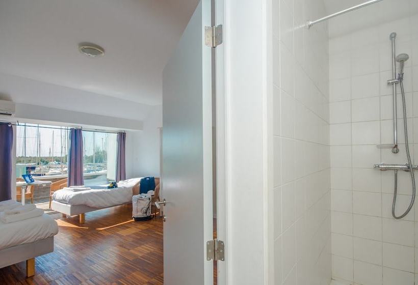 호텔 Hôtel Les Trois Voiles