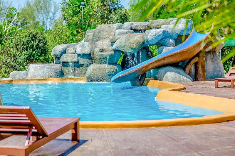 Hotel Jasmine Inn Resort