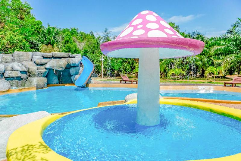 Hotel Jasmine Inn Resort