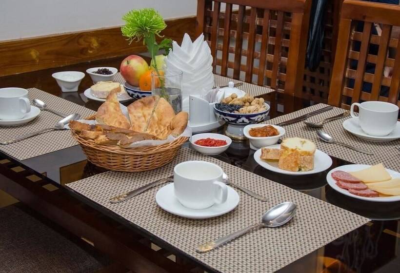 בית מלון כפרי Jipek Joli Inn