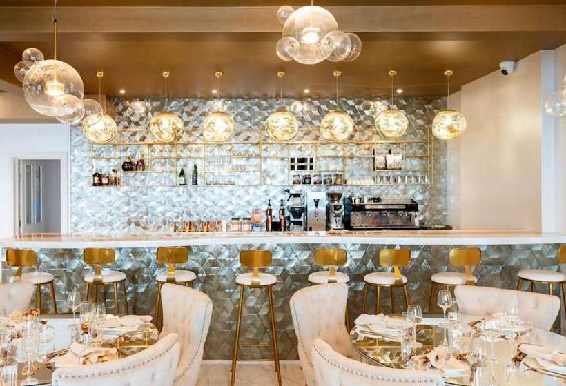 OYO Newquay Beach Hotel