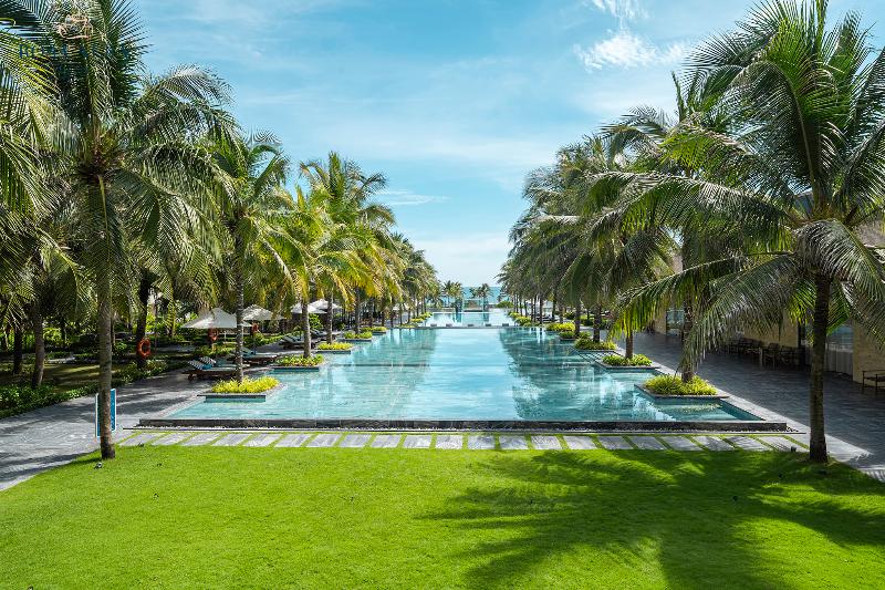 هتل Rosa Alba Resort & Villas Tuy Hoa