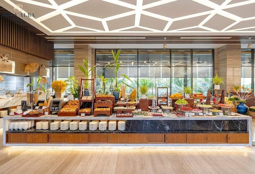 هتل Rosa Alba Resort & Villas Tuy Hoa