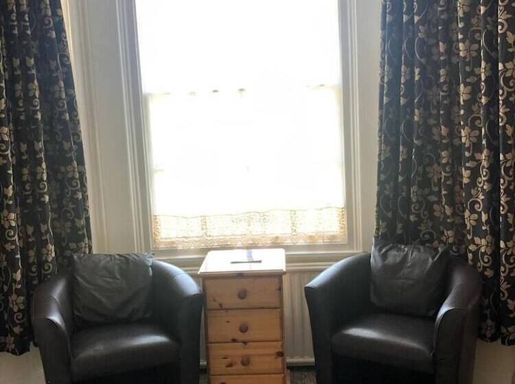 בית מלון כפרי The Hunt Lodge