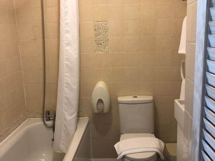 בית מלון כפרי The Hunt Lodge