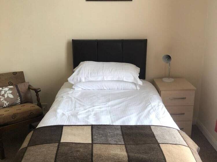 בית מלון כפרי The Hunt Lodge