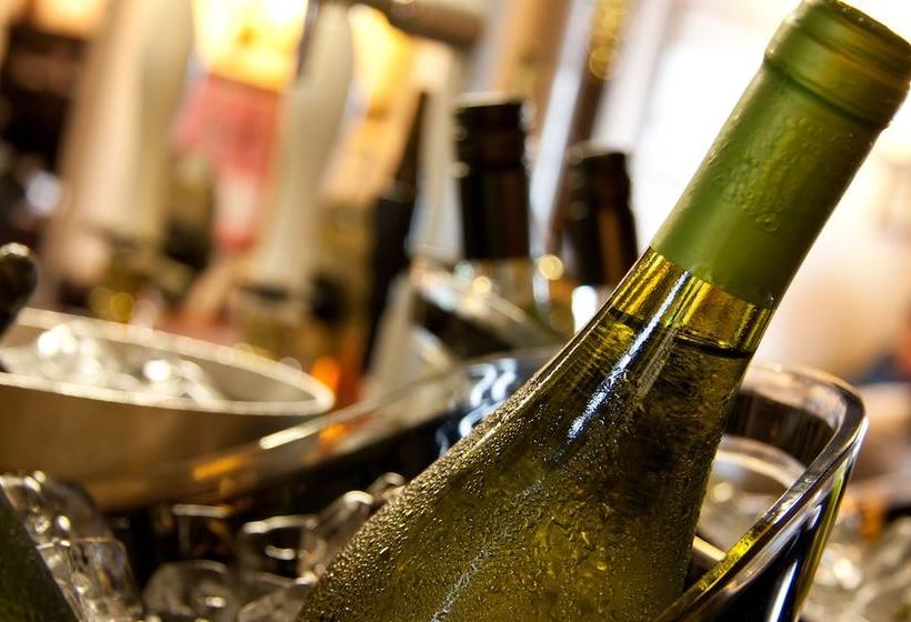 호텔 The Kings Arms