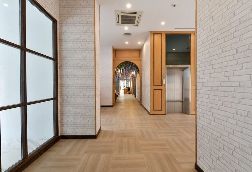 Отель Vst Residence  Sha Plus Certified