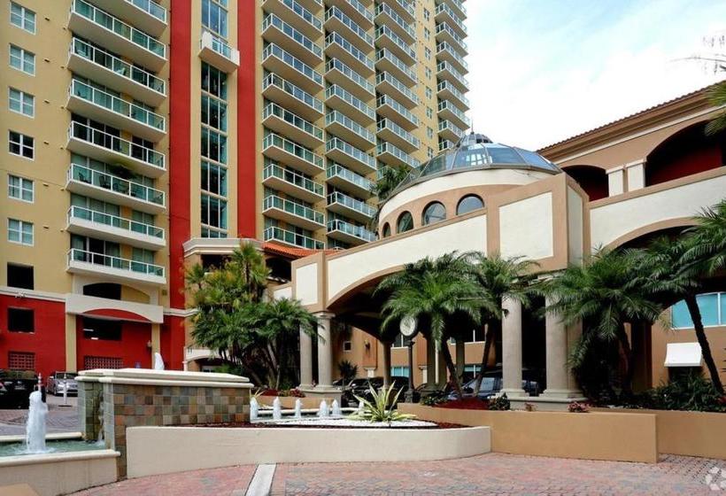 Intracoastal Yacht Club By Hosteeva