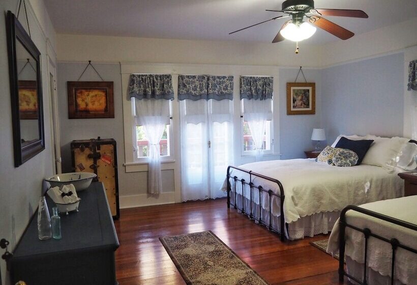 Lady Geneva Bed & Breakfast