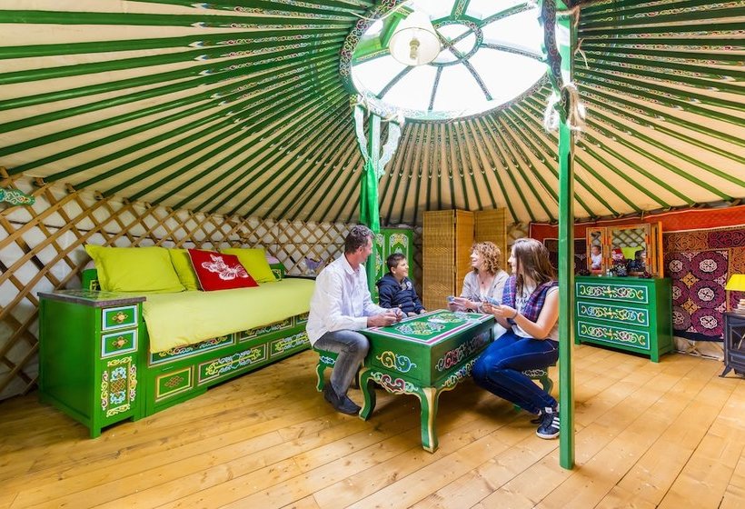 Les Yourtes Bourcominoises