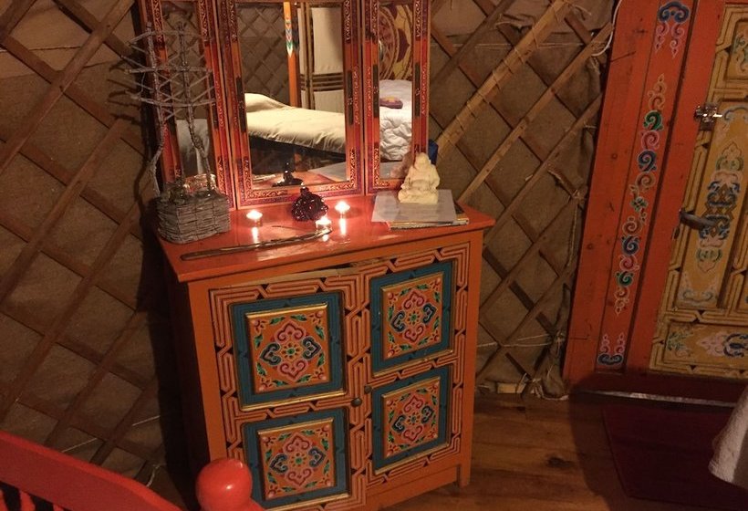 Les Yourtes Bourcominoises