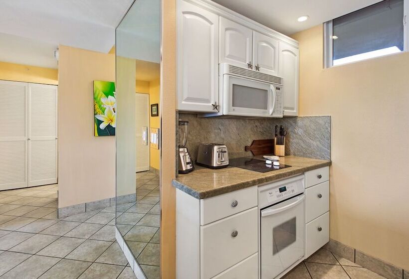 Mahana By Kbm Hawaii Luxury Vacations