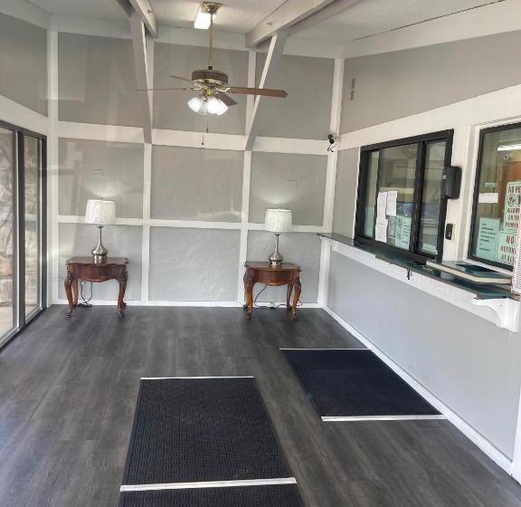 فندق على الطريق Superlodge