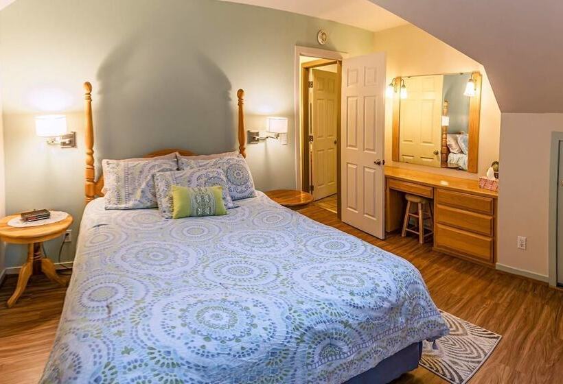 Oak Sherwin House Near Osf