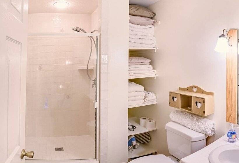 Oak Tower Townhouse 1.5 Blocks To Osf