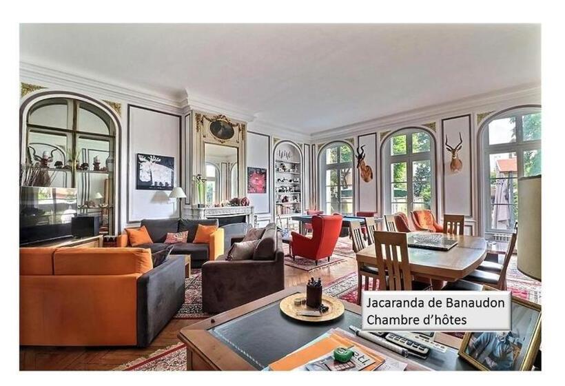 ペンション Jacaranda De Banaudon