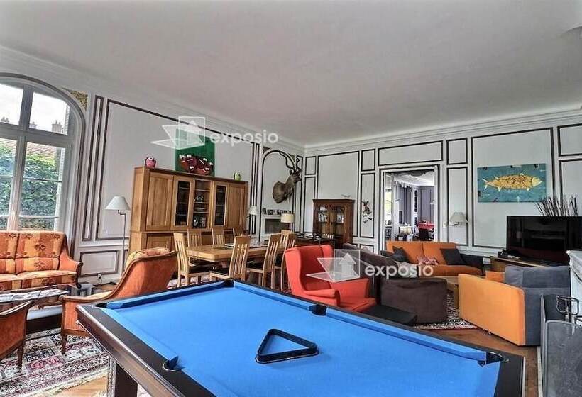 ペンション Jacaranda De Banaudon