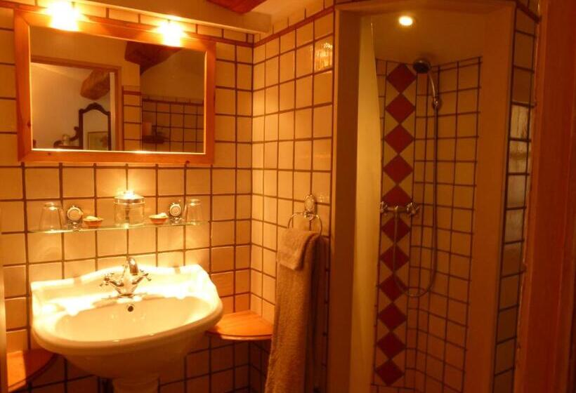 펜션 Le Bastidon Saint Michel