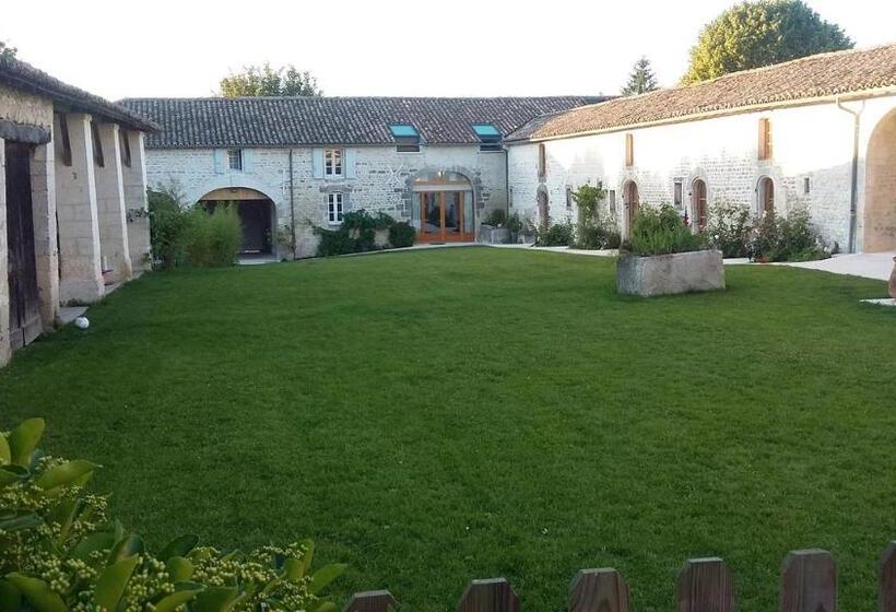 بنسيون Les Hauts De Chalonne