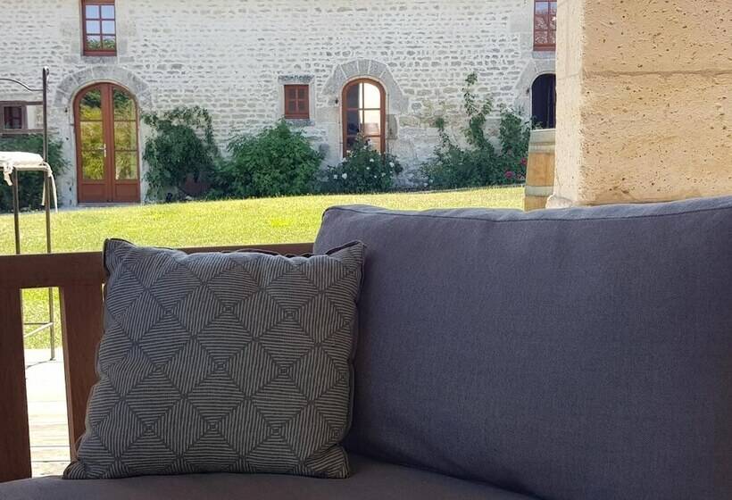 بنسيون Les Hauts De Chalonne