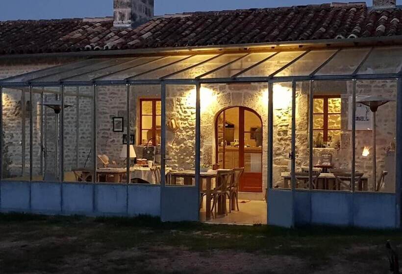 بنسيون Les Hauts De Chalonne