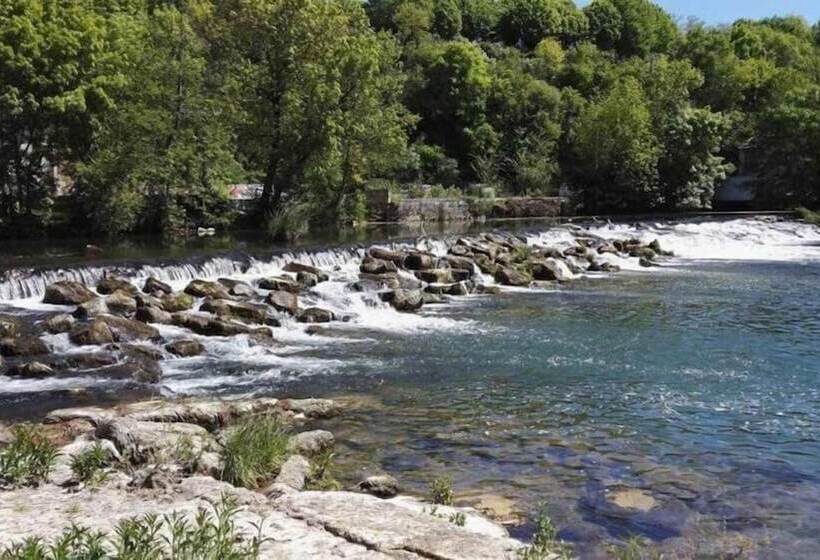 بنسيون Les Hauts De Chalonne