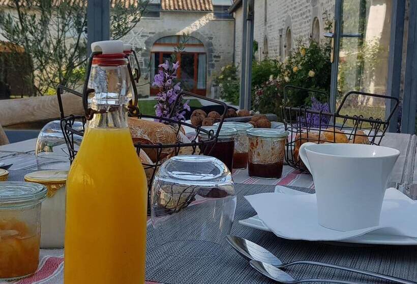 פנסיון Les Hauts De Chalonne