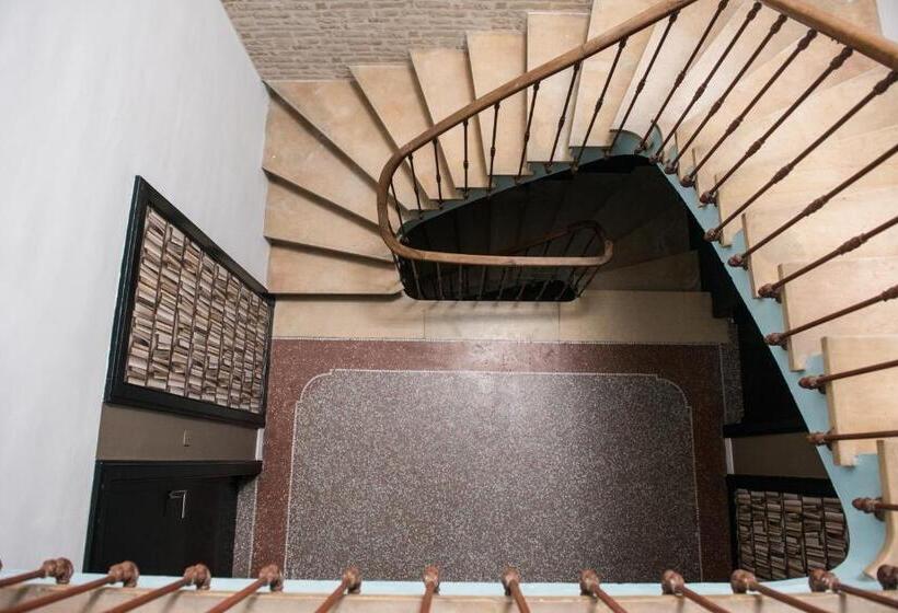 بنسيون Les Suites Du 17