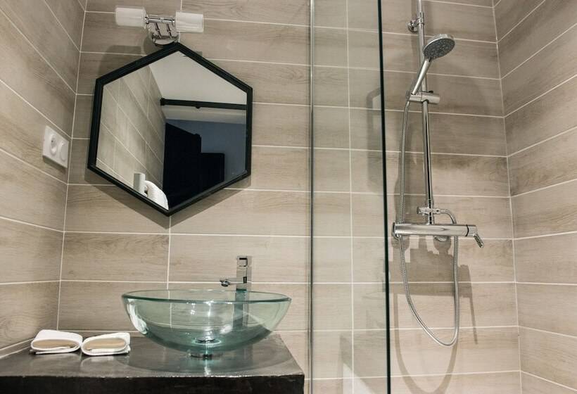 بنسيون Les Suites Du 17