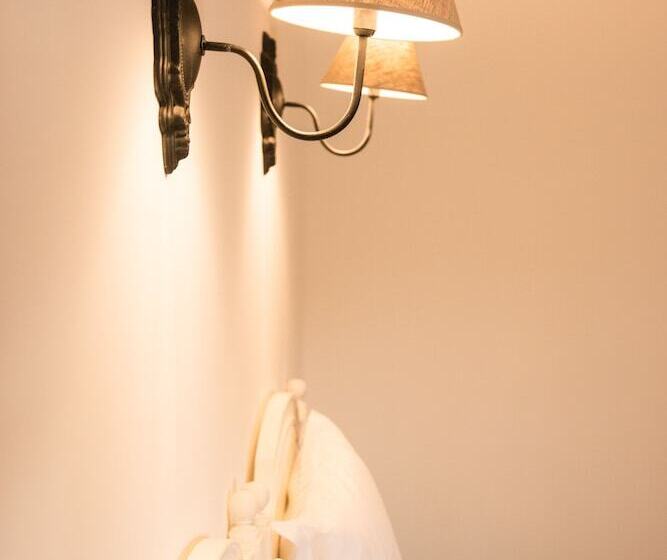 بنسيون Les Suites Du 17