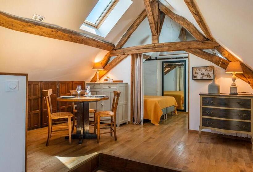 بنسيون Maison Le Village   Maison D’hôtes