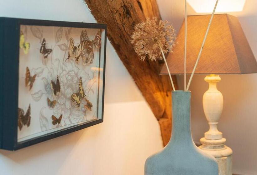 بنسيون Maison Le Village   Maison D’hôtes