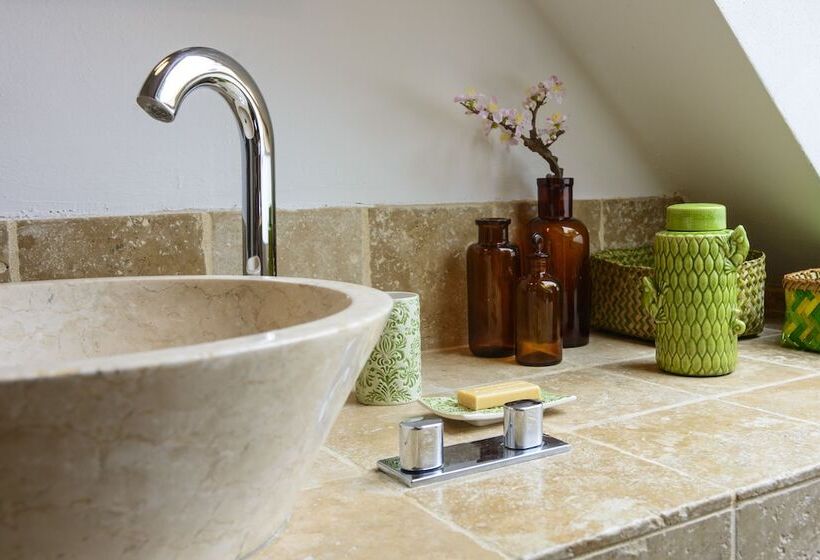 بنسيون Maison Le Village   Maison D’hôtes