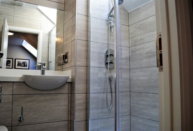 פנסיון New Park