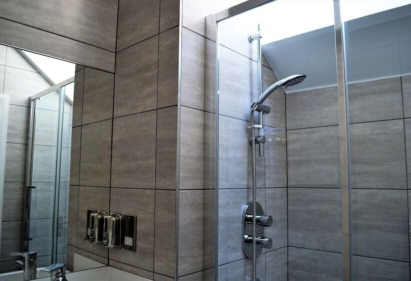 פנסיון New Park