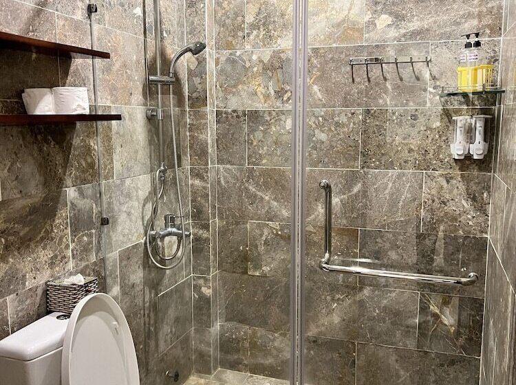 پانسیون Ngo House 2 Villa