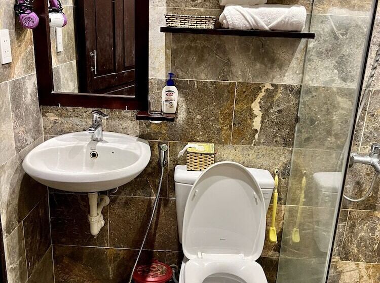 پانسیون Ngo House 2 Villa