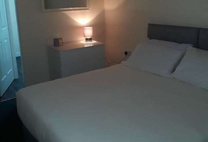 بنسيون Stonefield Rooms