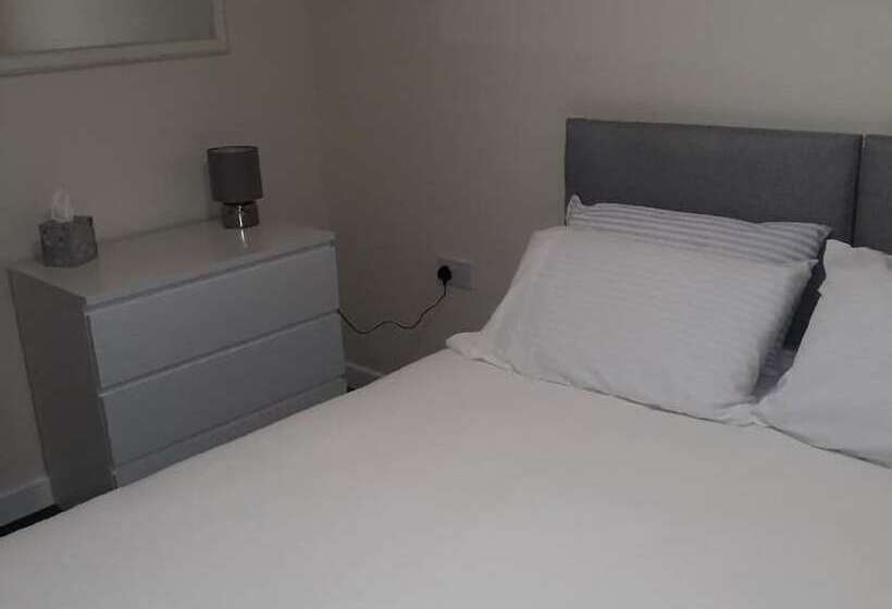 بنسيون Stonefield Rooms