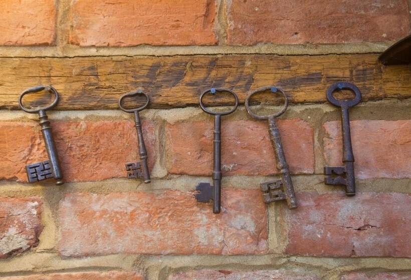 Пансион The Old House Guest House