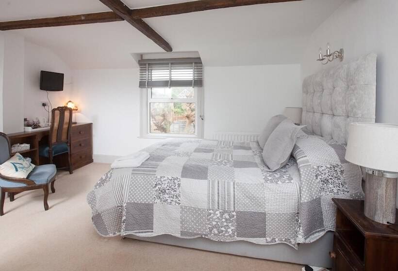 Пансион The Old House Guest House