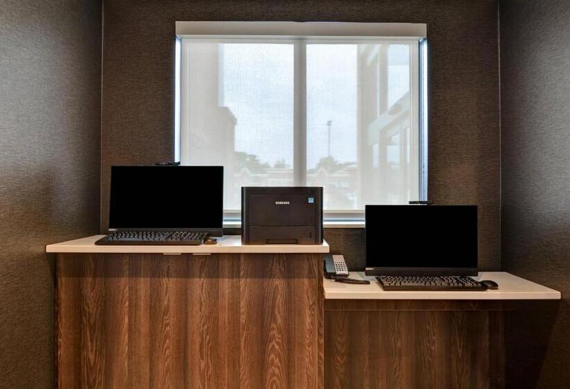 Residence Inn By Marriott Cleveland Airport/middleburg Heights