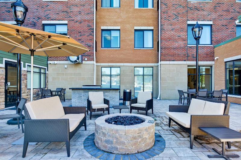 Residence Inn By Marriott Cleveland Airport/middleburg Heights